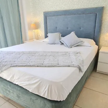 Beautiful Bedroom With Private Bathroom Marbella